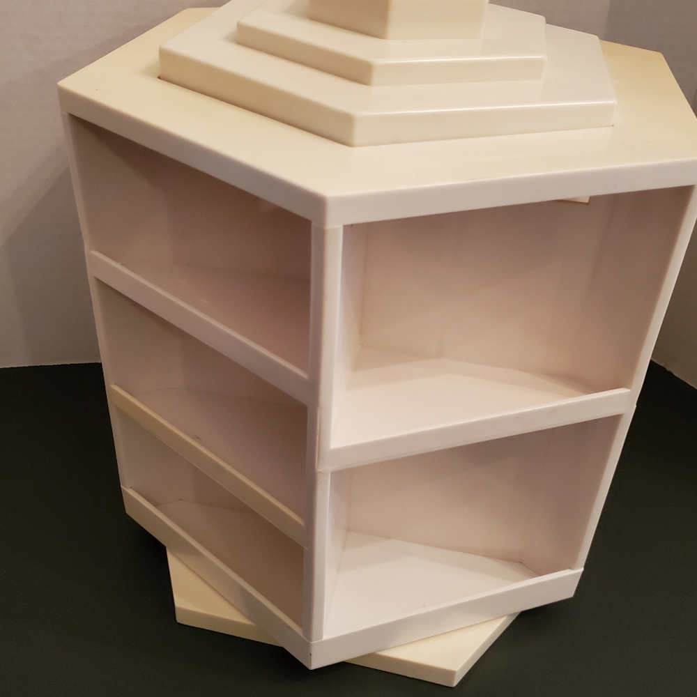 Spinning Makeup/Art Organizer (Firm)